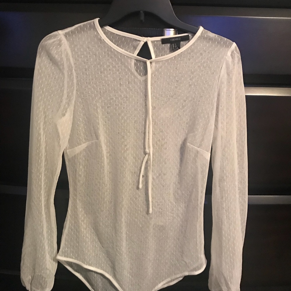 Forever 21 white lace bodysuit size small